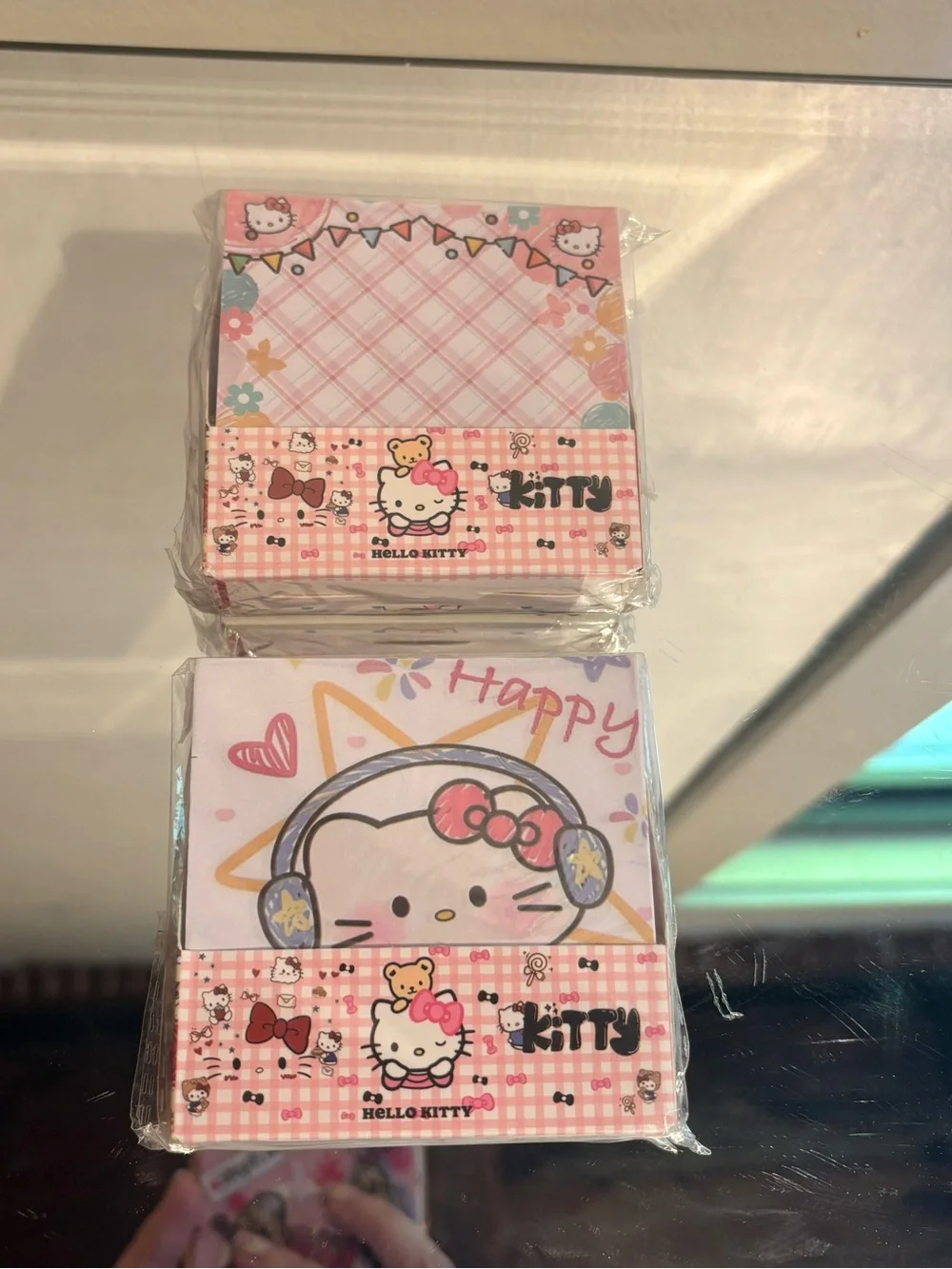 Hello Kitty two different